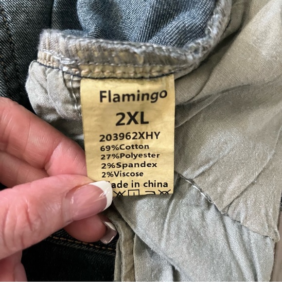Flamingals  NWT Women’s Wide Straight Leg Destressed Dark Wash Size 2XL - Picture 11 of 11